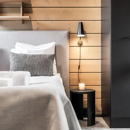 Levin Lyhty Bria B3 By Hilla *