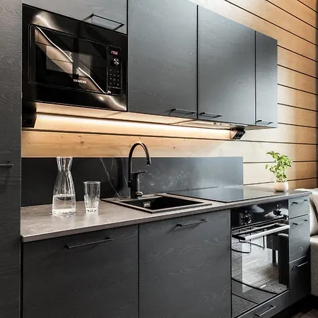 Levin Lyhty Bria B3 By Hilla